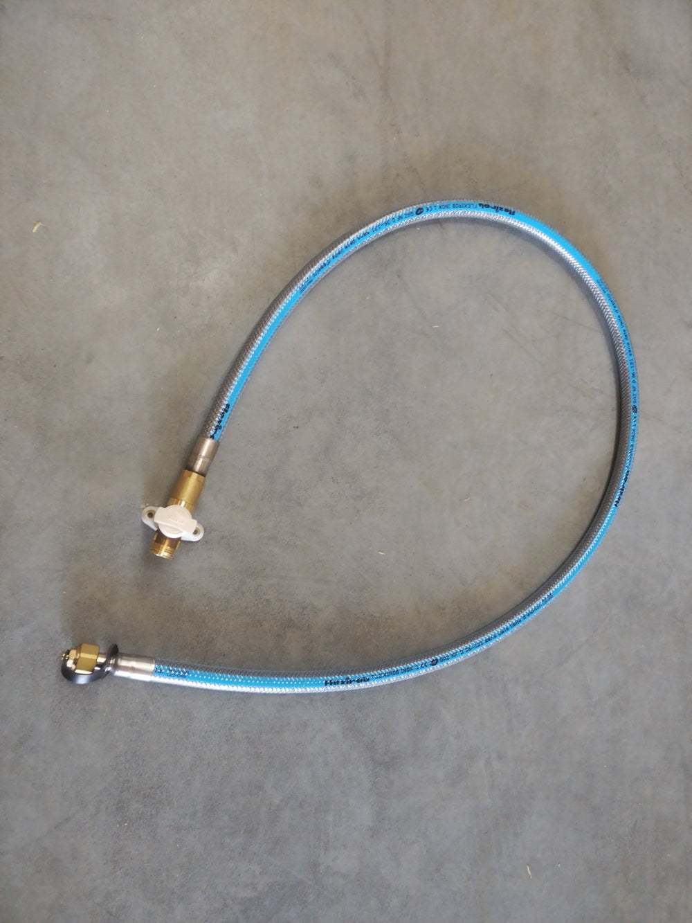 Flexible de gaz inox 1,5m ROAI serti, durée de vie illimitée réf : P010591 (déclassé)