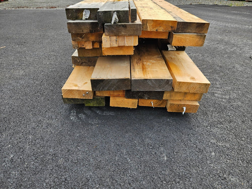Lot poutre divers bois massif / laméllé collé epicéa (brut de sciage)