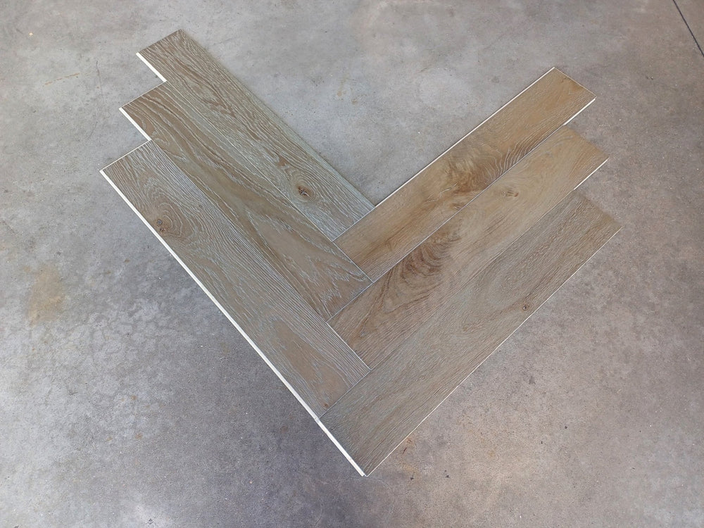 Parquet Contrecollé Baton Rompu Broceliande M 139x800 Rainure Languette 14mm Chene Silex PEFC (4 chanfreins) ref 80179168