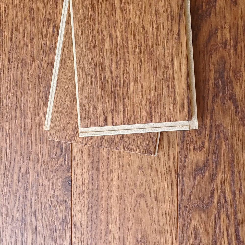 Parquet Contrecollé Diva 139x495 - 1992 Clic HDF 14mm Chene Flamme Caramel (4 chanfreins)