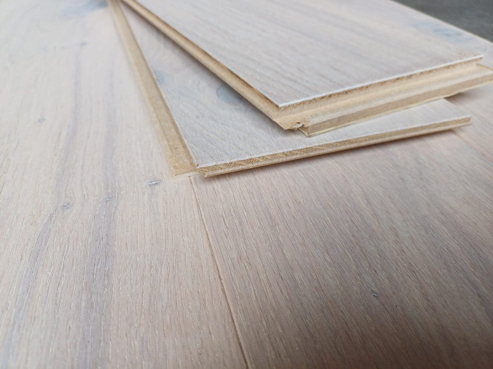 Parquet Contrecollé Majesté 139x495 - 1992 Clic HDF 13mm Chene Vintage Huilé blanchi (4 chanfreins)