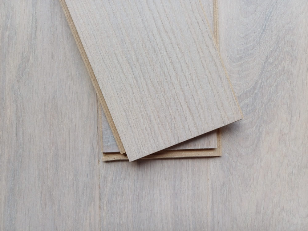 Parquet Contrecollé Majesté 139x495 - 1992 Clic HDF 13mm Chene Vintage Huilé blanchi (4 chanfreins)
