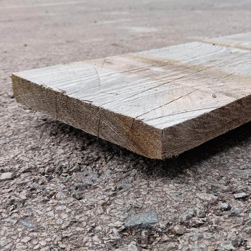Planche de bois résineux traité classe 2 - 27x200 - L=3m