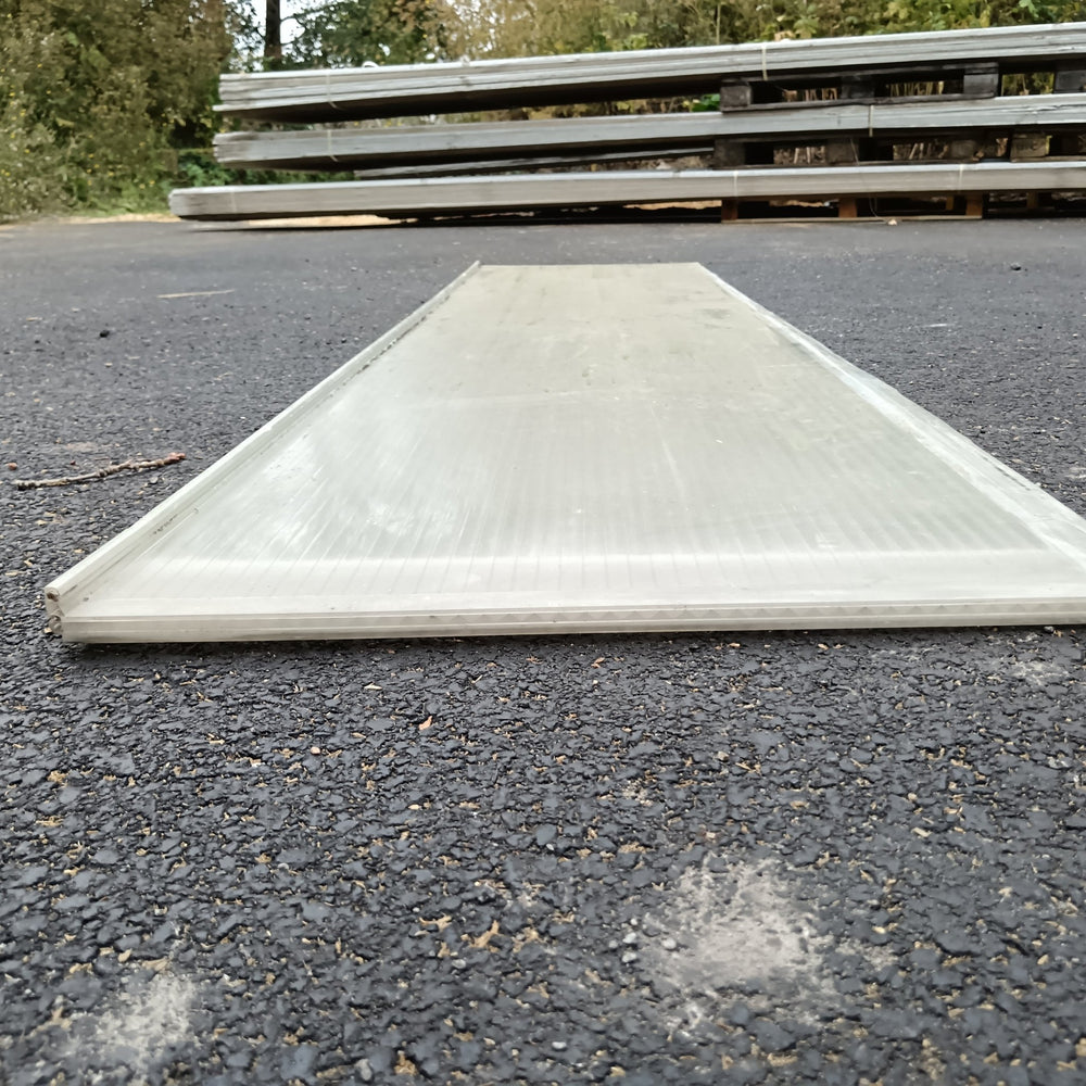 Plaque polycarbonate - 1470 x 535 x 10 mm (chute)