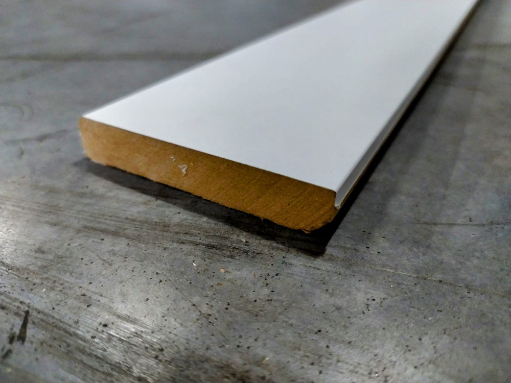 Plinthe MDF blanche avec bord arrondi 3mm (paquet de 5 lames) - 14x80x2400