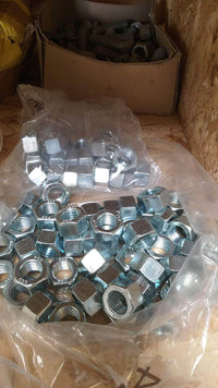 Quincaillerie charpente acier, vendu au kilogramme
