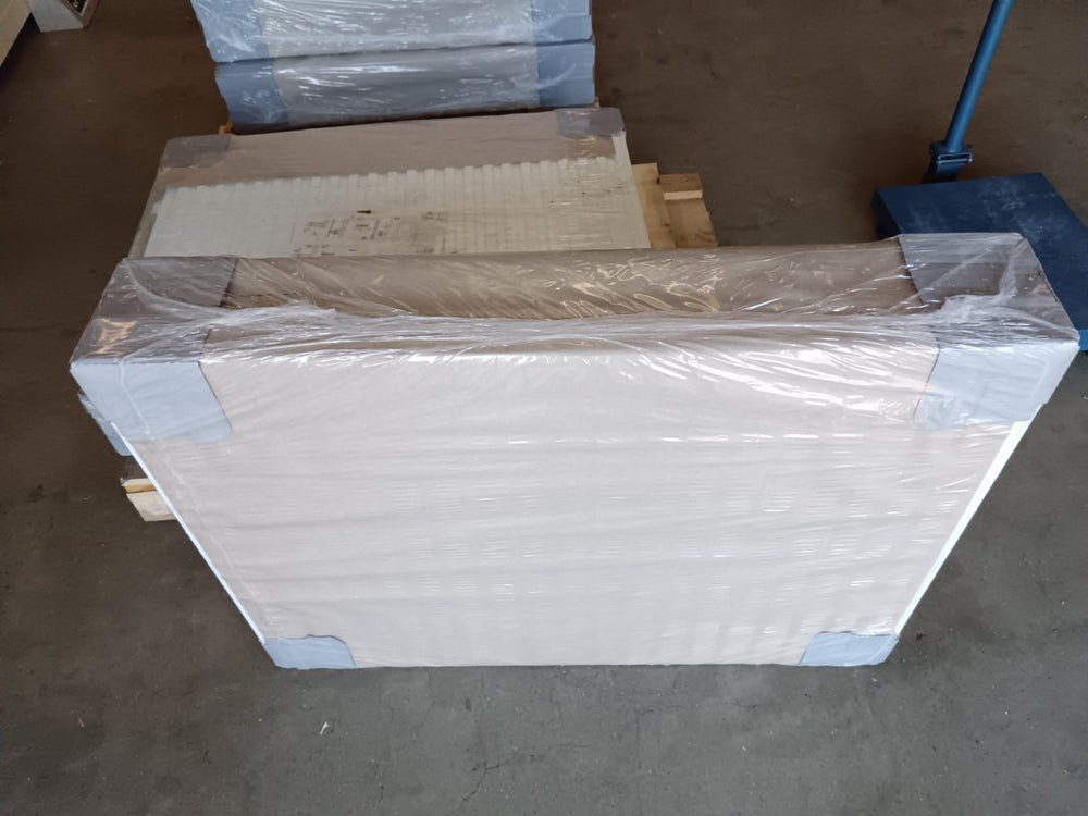 Radiateur eau chaude Reggane 3010 Compact acier - 750 x 1000 mm - Finimetal