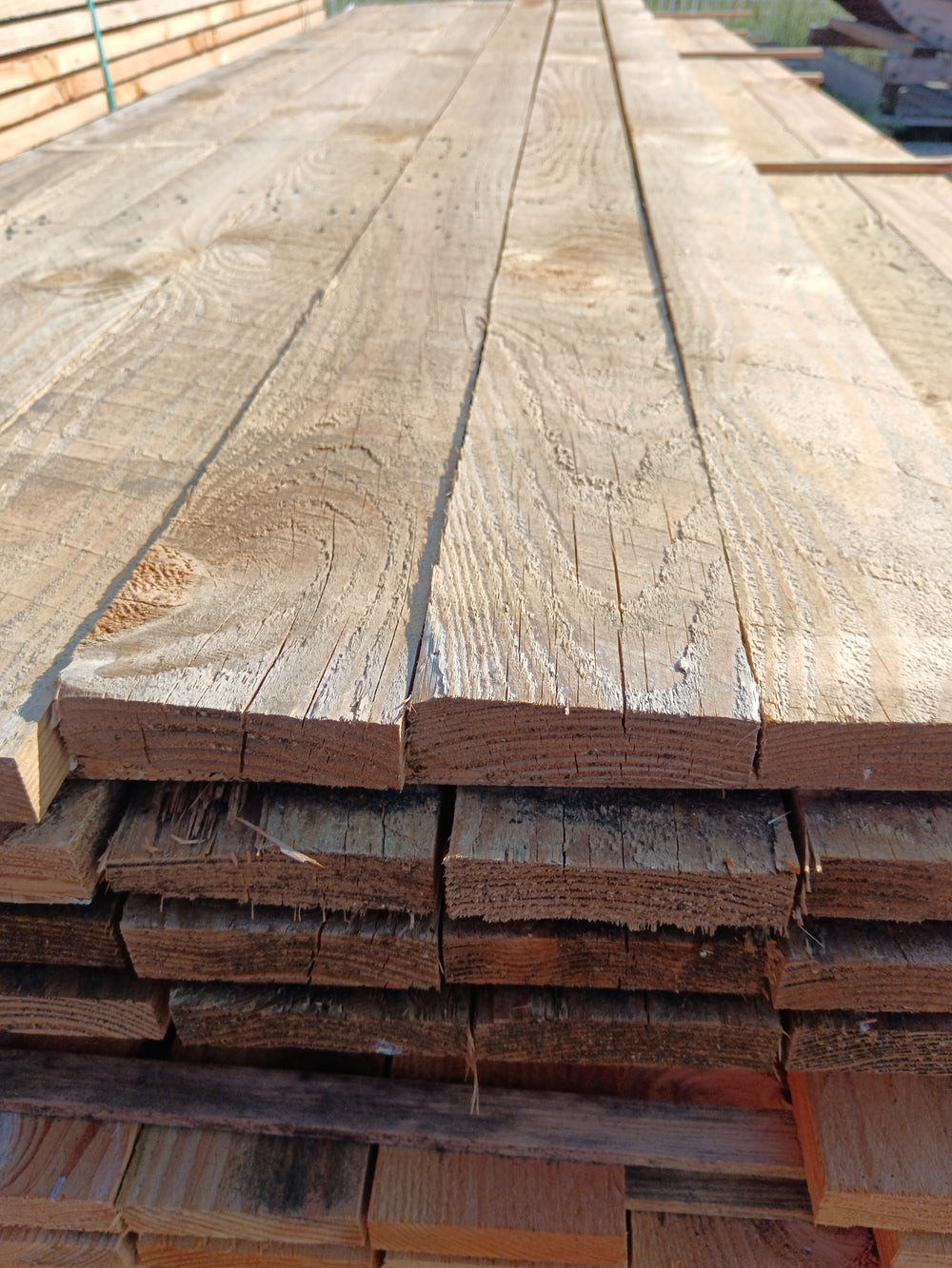 Planche douglas - 25x100 L=3m (déclassé - ne pas utiliser en structurel)