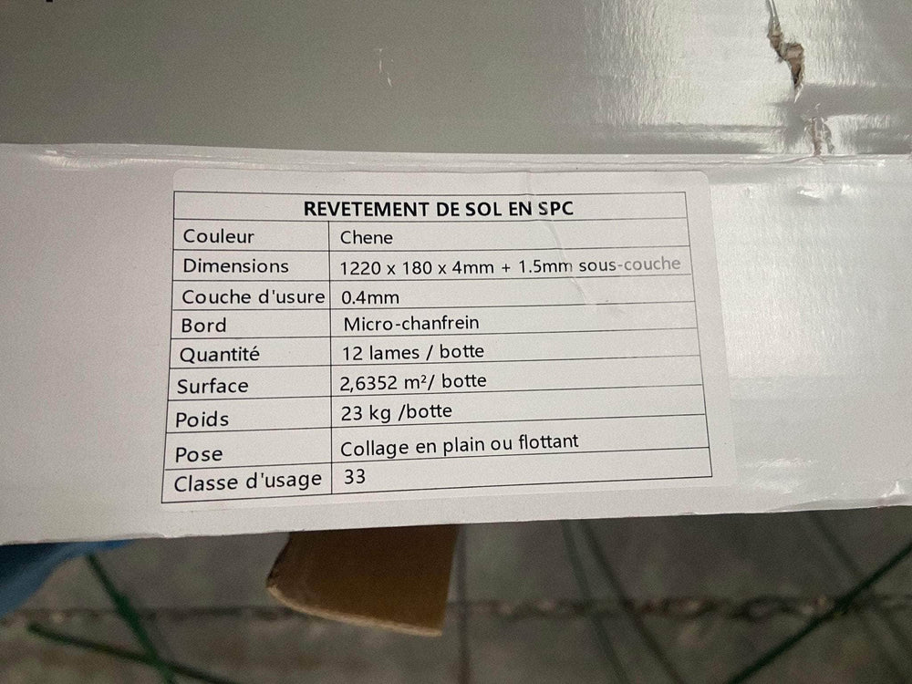 Sol PVC - SPC chêne - sous - couche intégrée - 1220 x 180 x 5,5 mm