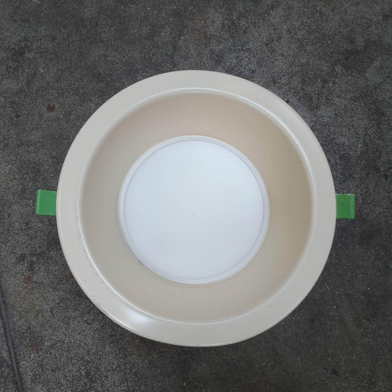 Spot LED Philips CoreLine Downlight blanc 24W