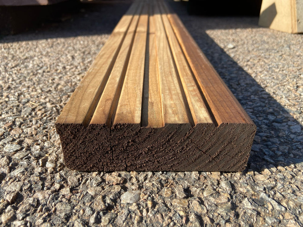 Terrasse pin imprégné Classe 4 - 45x145 - L=4m (profil Cancun) (déclassé)