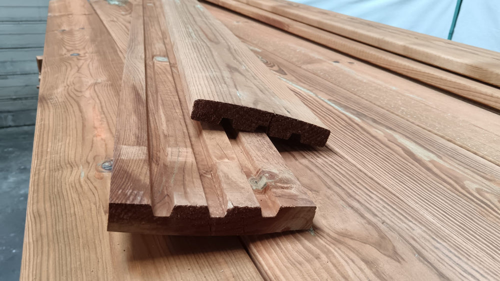 Terrasse pin marron classe 4 - 28x165 - L=3m (profil Borneo)